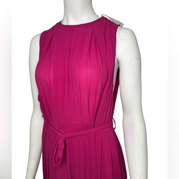 Fame and‎ Partner NWT Magenta Pink Pleated Sheer Dress NO SLIP sz 4 Oversized - Picture 6 of 11